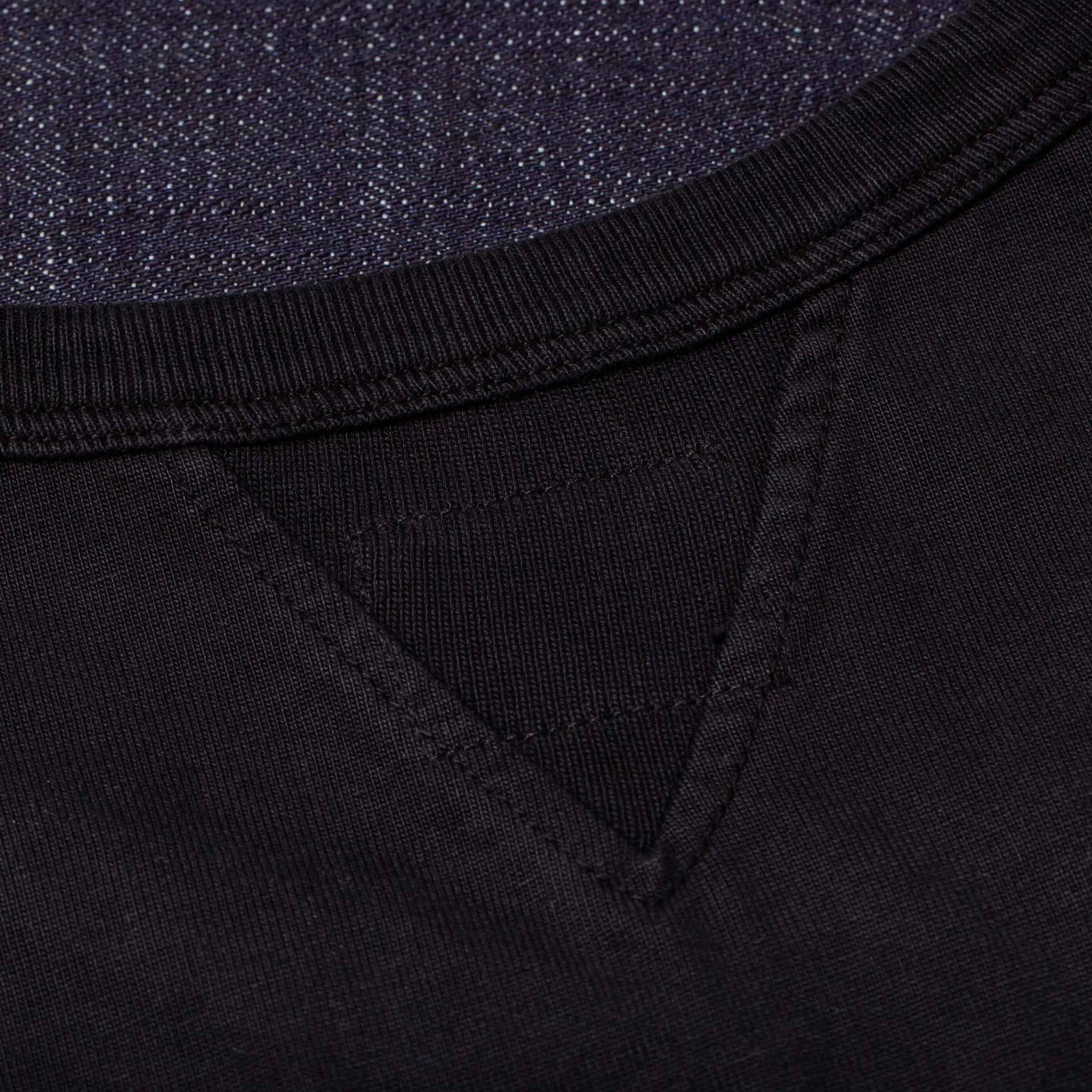 BT-06 GUSSET TEE black extra heavy jersey