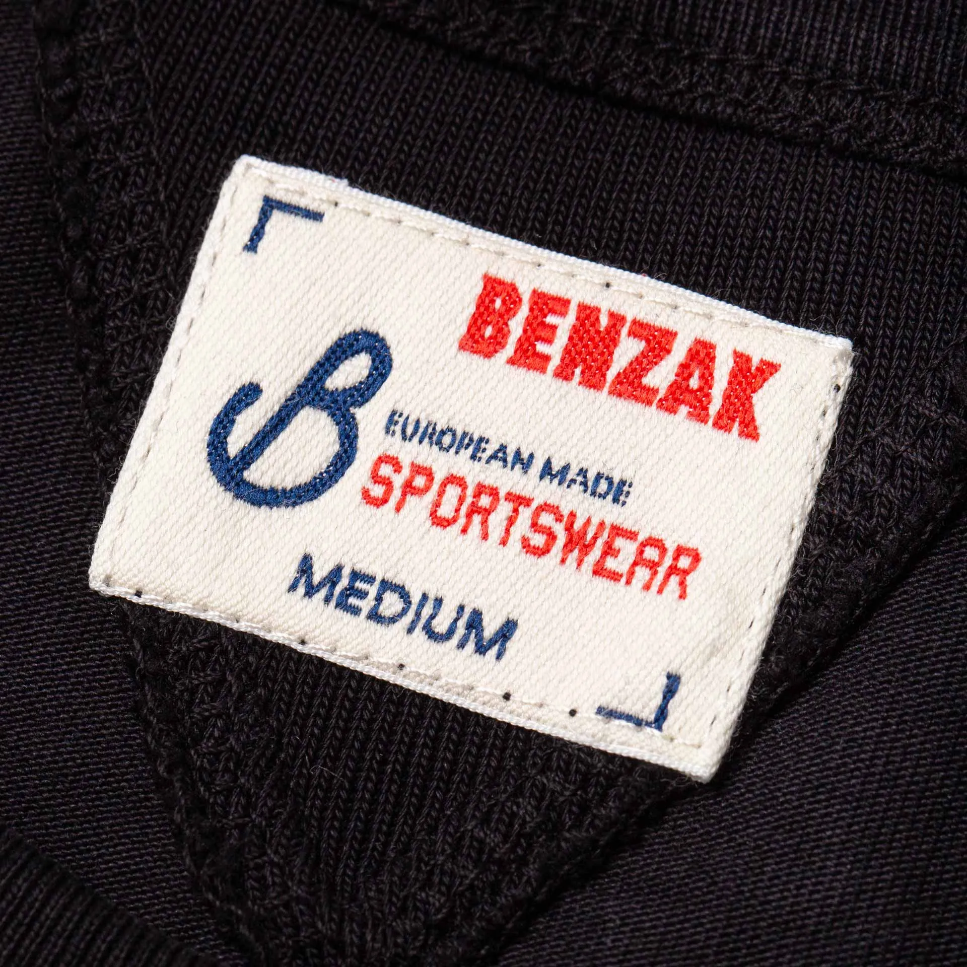 BT-06 GUSSET TEE black extra heavy jersey