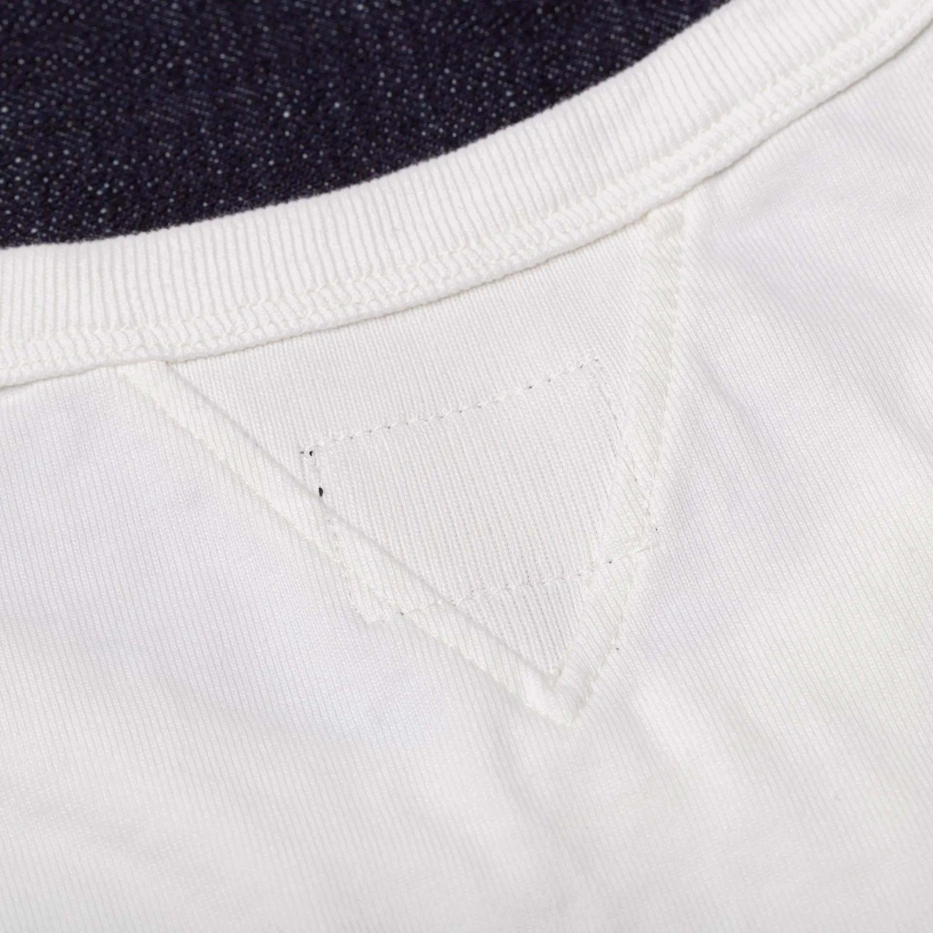BT-06 GUSSET TEE off white extra heavy jersey