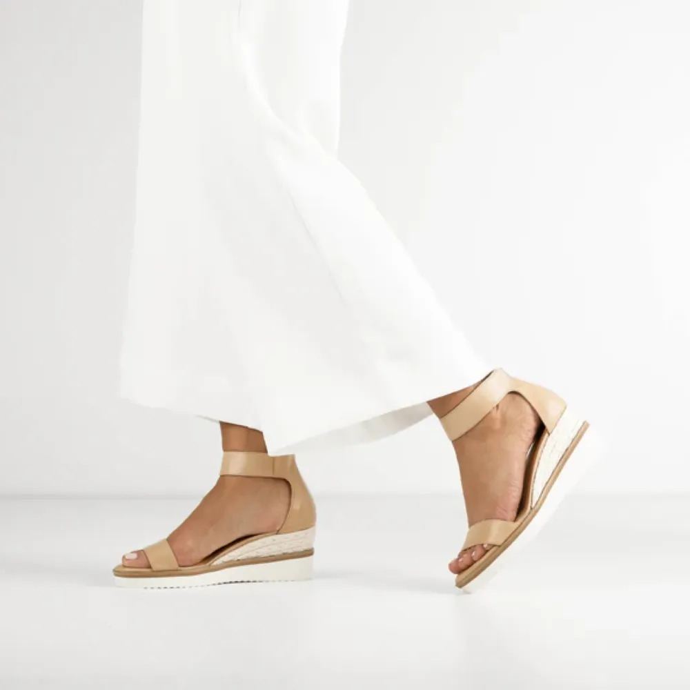 LAZY WEDGE