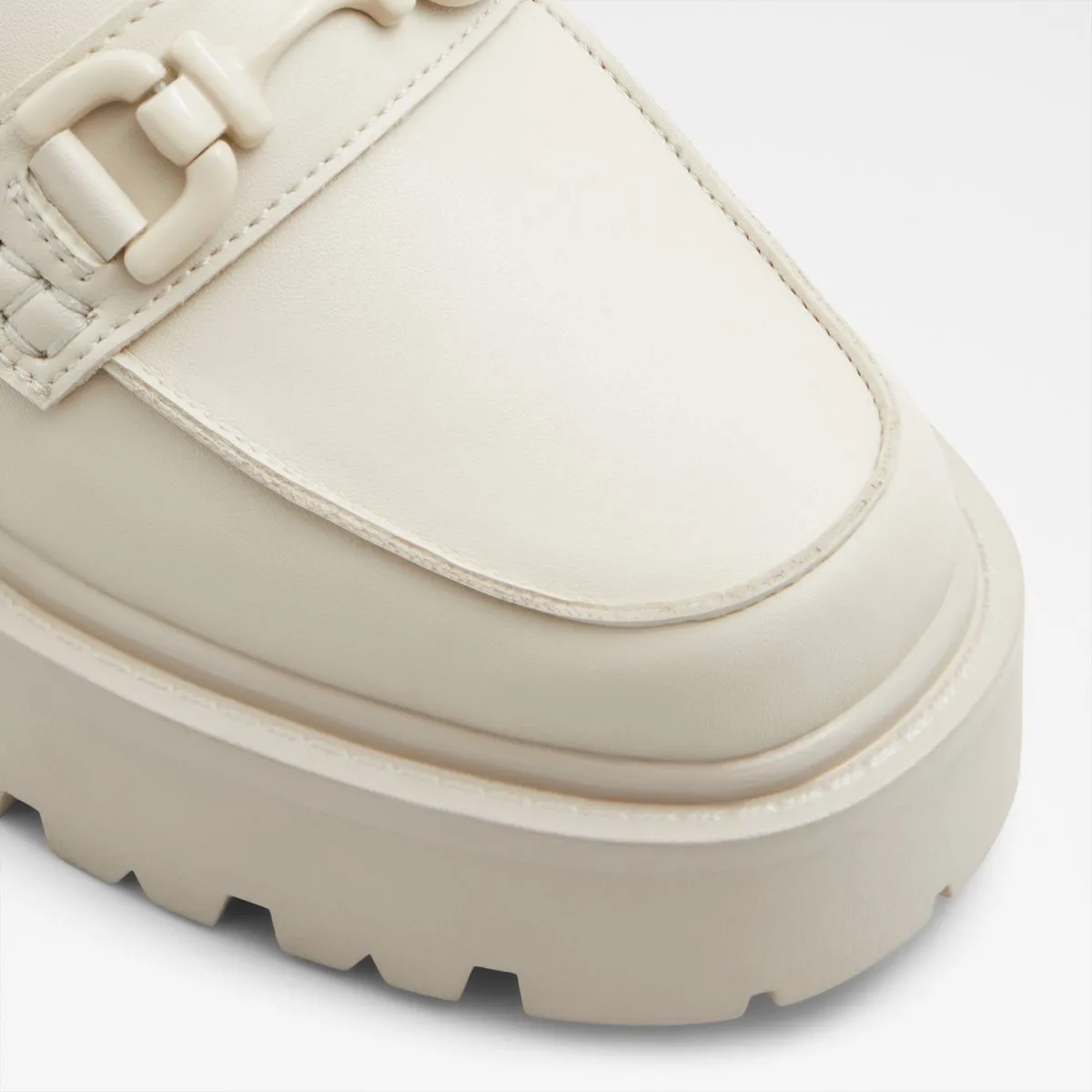 Oneameth Heeled Loafers