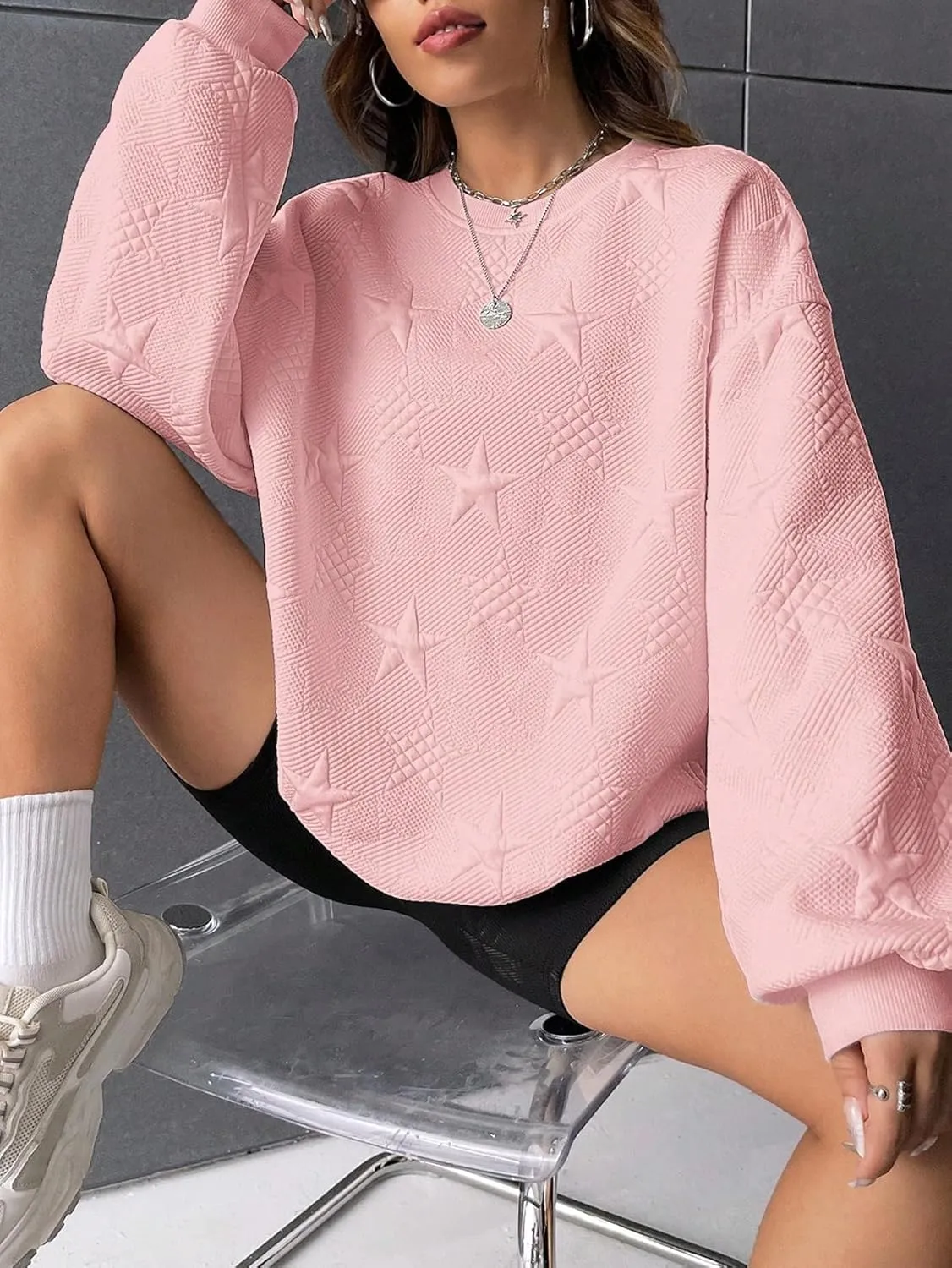 Verdusa Women's Oversized Sweatshirt Fall Outfits Embossed Long Sleeve Hoodies Crewneck Fashion 2024 Trendy Pullover Top